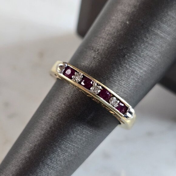 Womens Vintage Estate 10K Yellow Gold Diamond & Ruby Love...